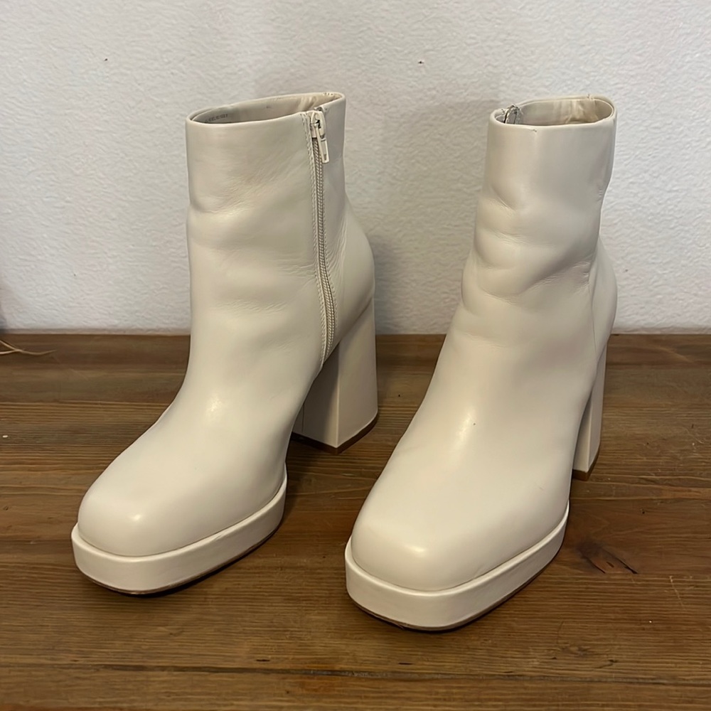 Steve Madden Esmeralda Boot - Cream